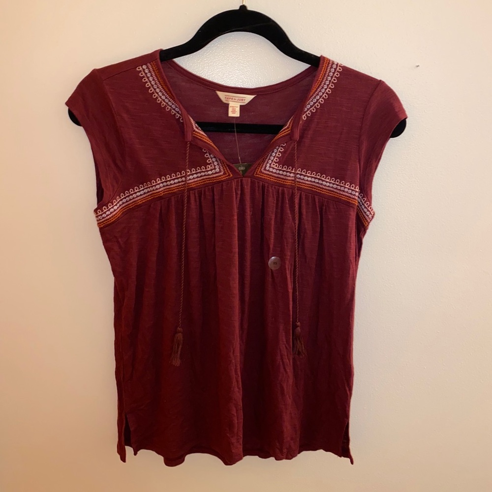EMBROIDERED TANK TOP (WITH TAGS)